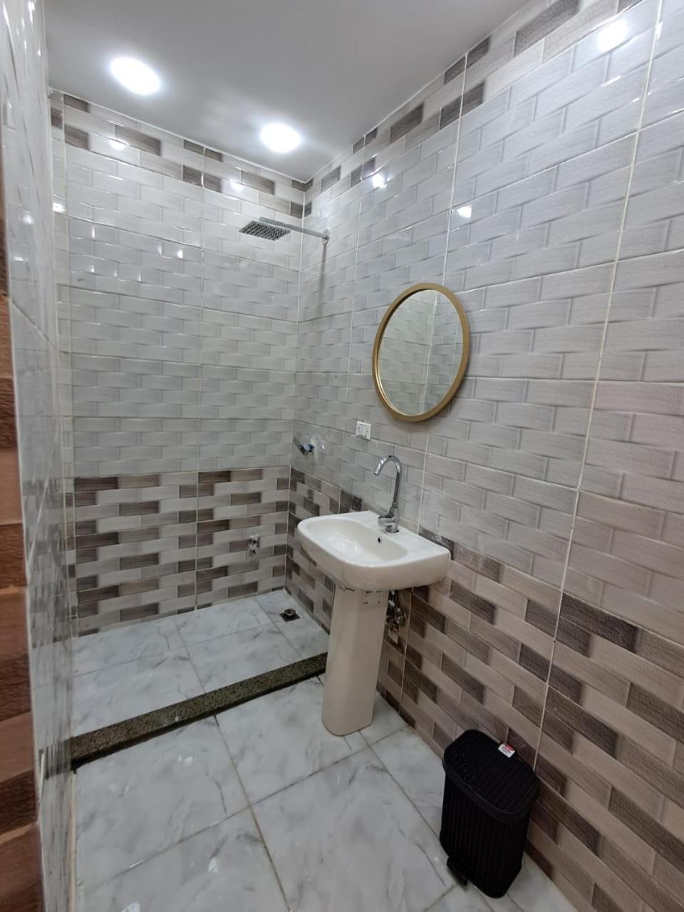 Pyramids East Inn Kafrat al Jabal Екстер'єр фото
