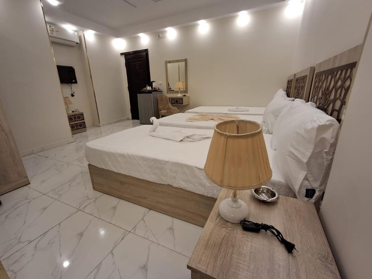 Pyramids East Inn Kafrat al Jabal Екстер'єр фото